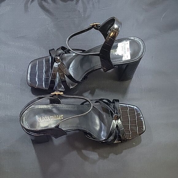 BRAND NEW OLIVIA MILLER HIGH BLOCK HEEL OPEN TOE ADJUSTABLE BUCKLE SANDAL - Picture 11 of 14